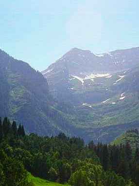 Sundance Ski Resort resembles 
the Swiss Alps.